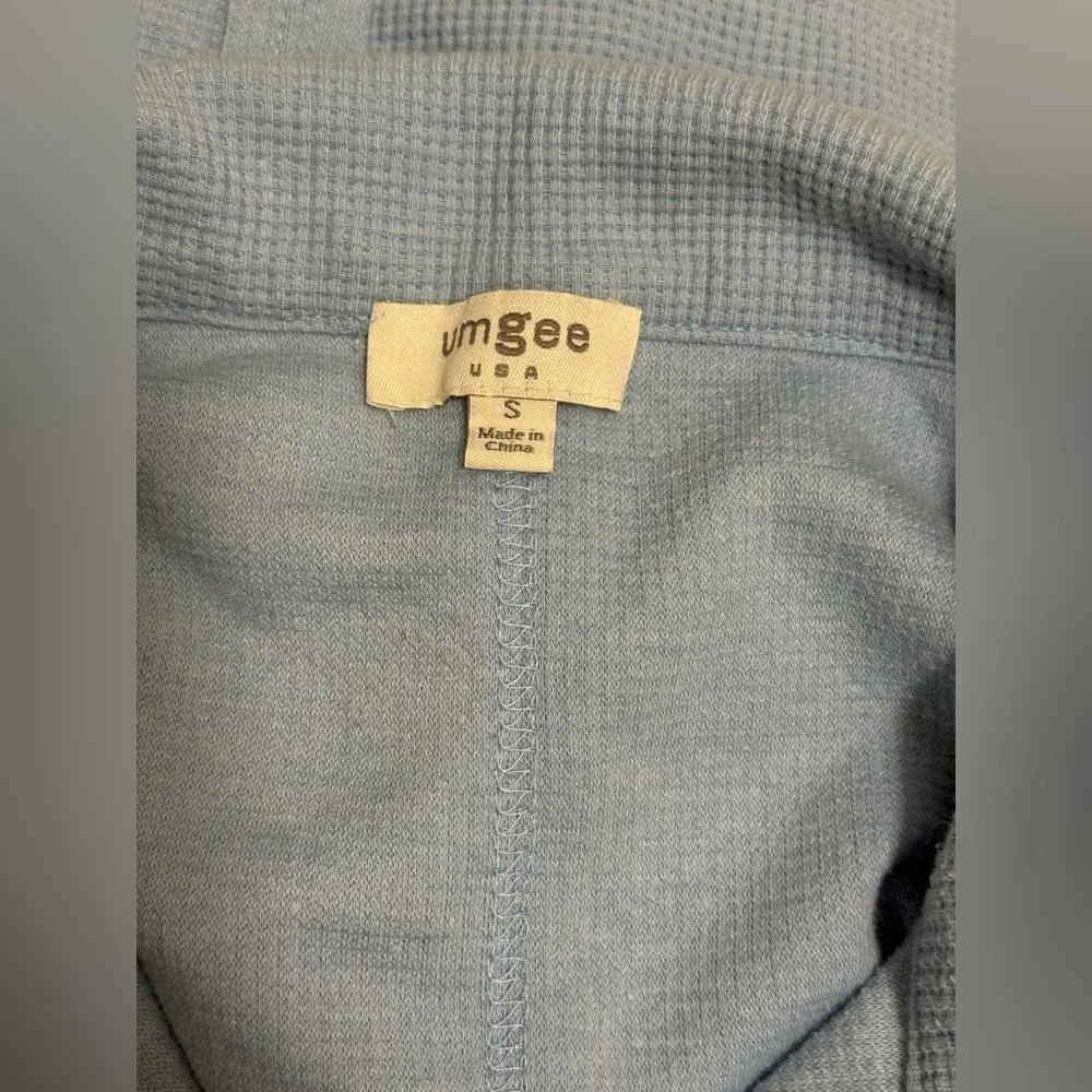 Umgee Light Blue Button-Down Women's Shirt - Picture 3 of 4